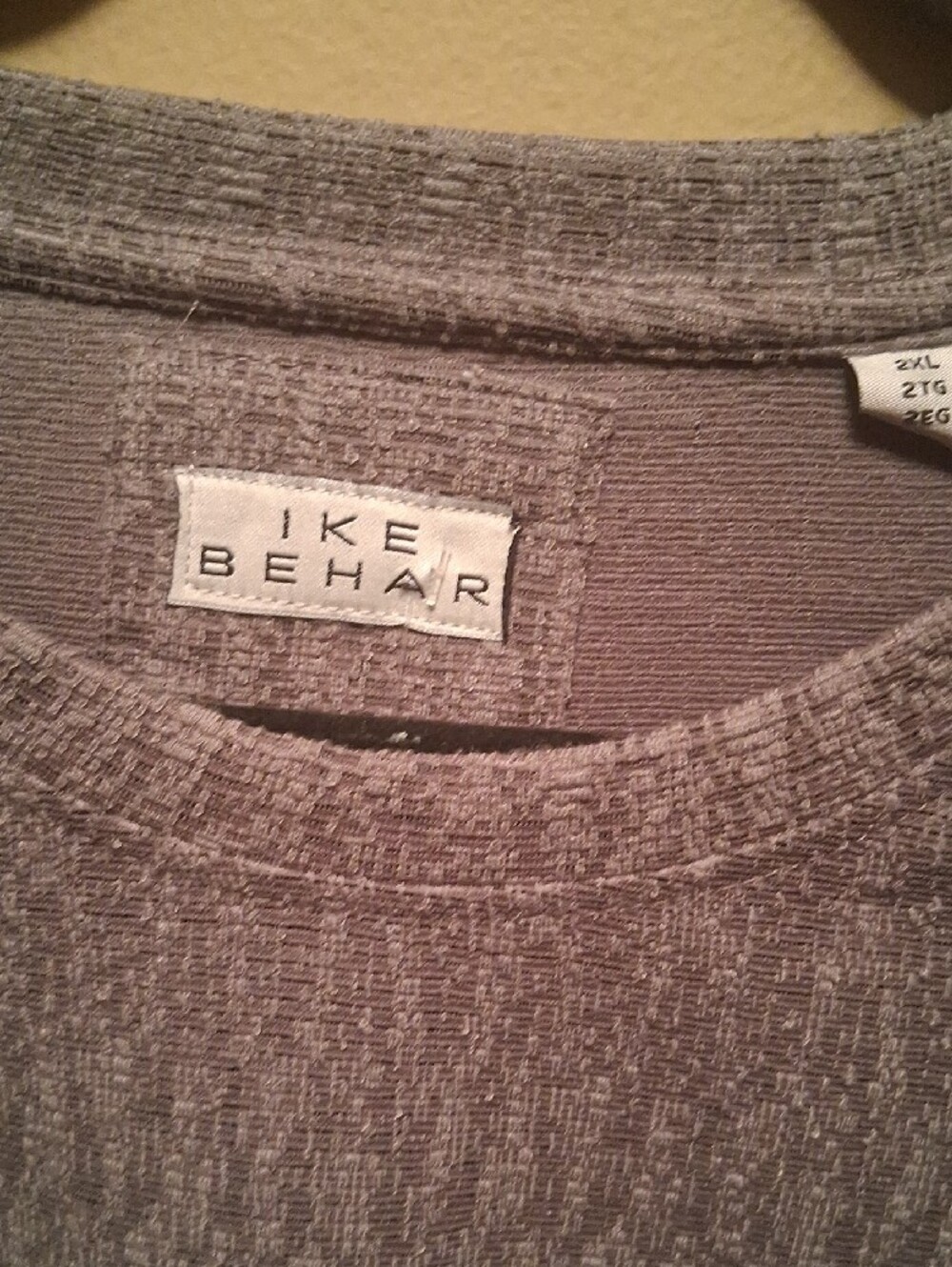 Ike Behar Men's Heathered Gray Short Sleeve Tee - Picture 2 of 6